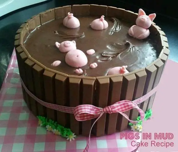 piggy birthday cakes
