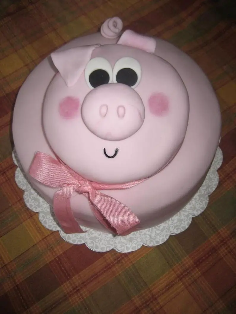 piggy birthday cakes