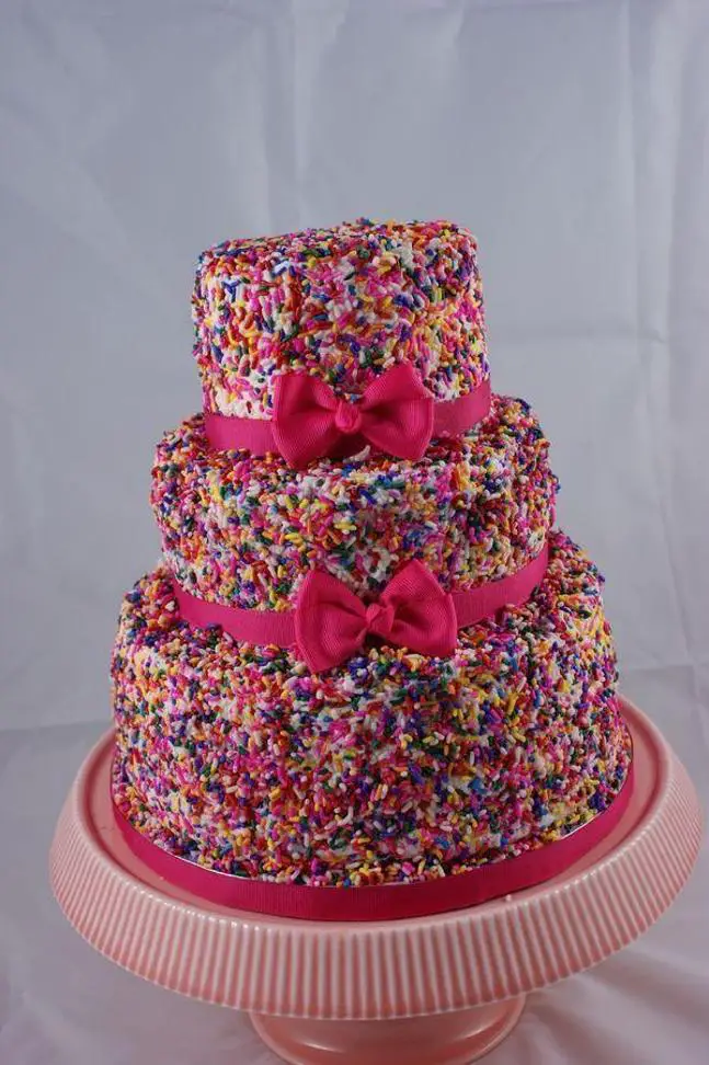 pink girly birthday cakes