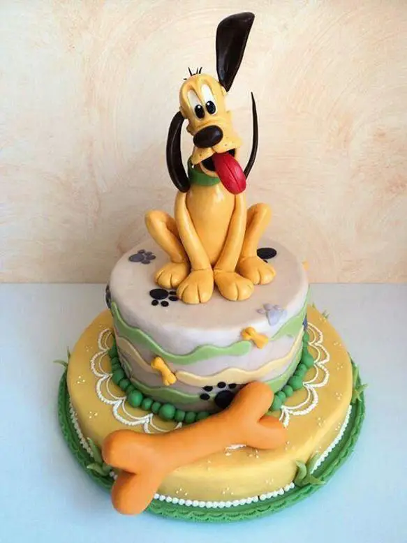 Pluto birthday cake - TheSmartCookieCook