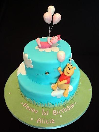 Pooh bear birthday cakes