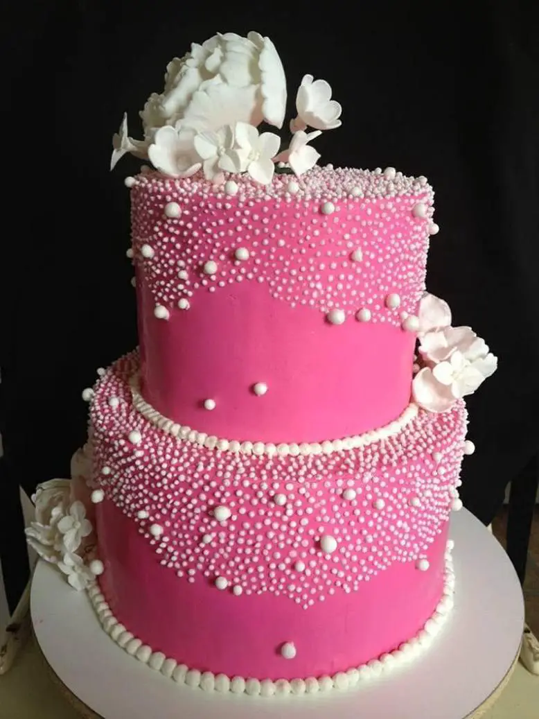 pretty pink birthday cakes