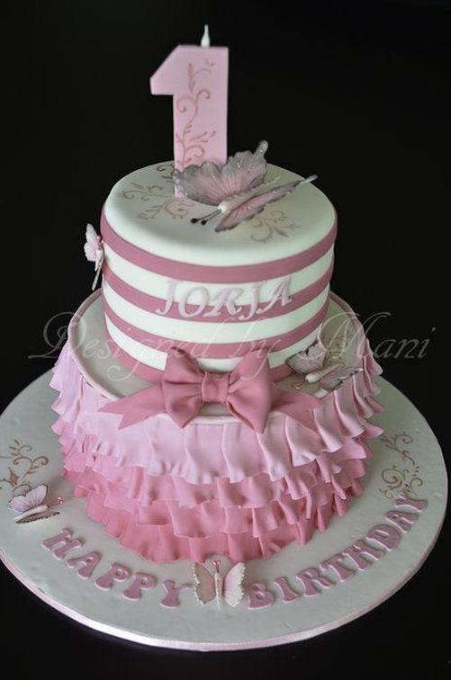 pretty pink birthday cakes