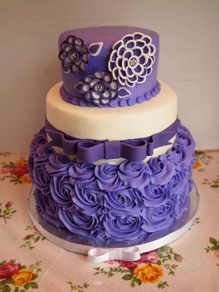 purple flower birthday cake