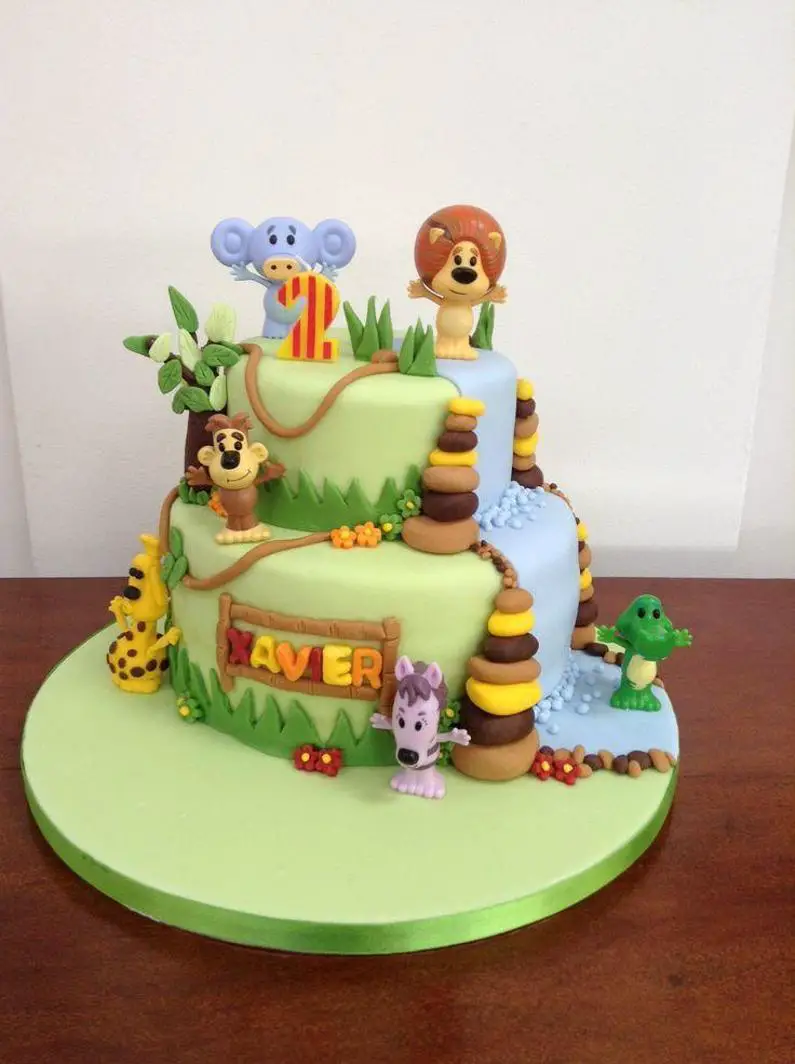 rara the noisy lion birthday cake