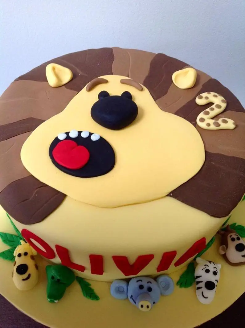 rara the noisy lion birthday cake