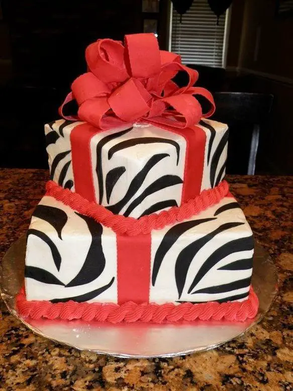 red and purple birthday cakes