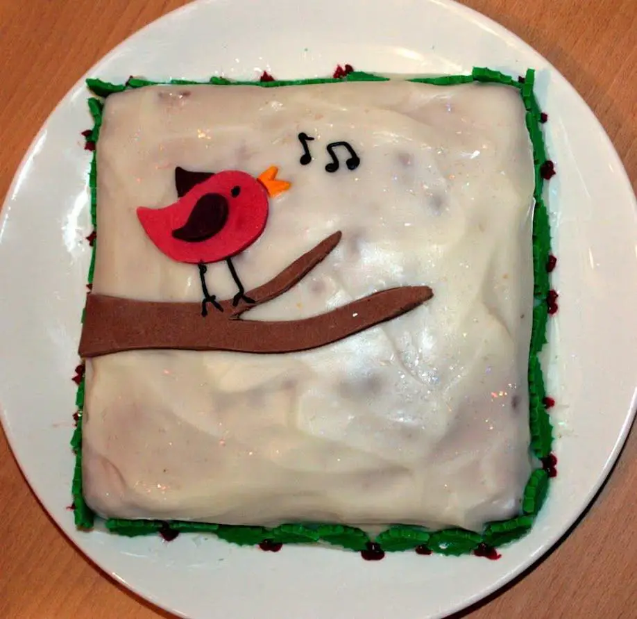 red robin birthday cake