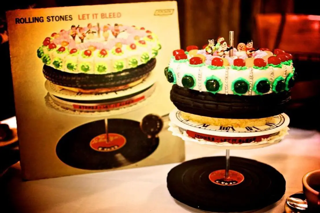 rolling stones birthday cake