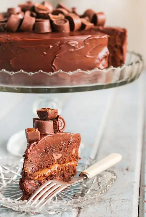 rolo birthday cake