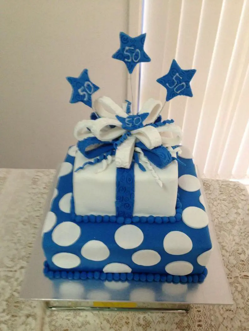 royal blue birthday cakes