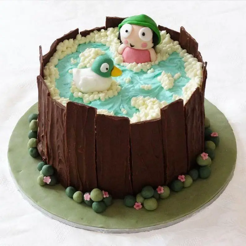 sarah and duck birthday cake