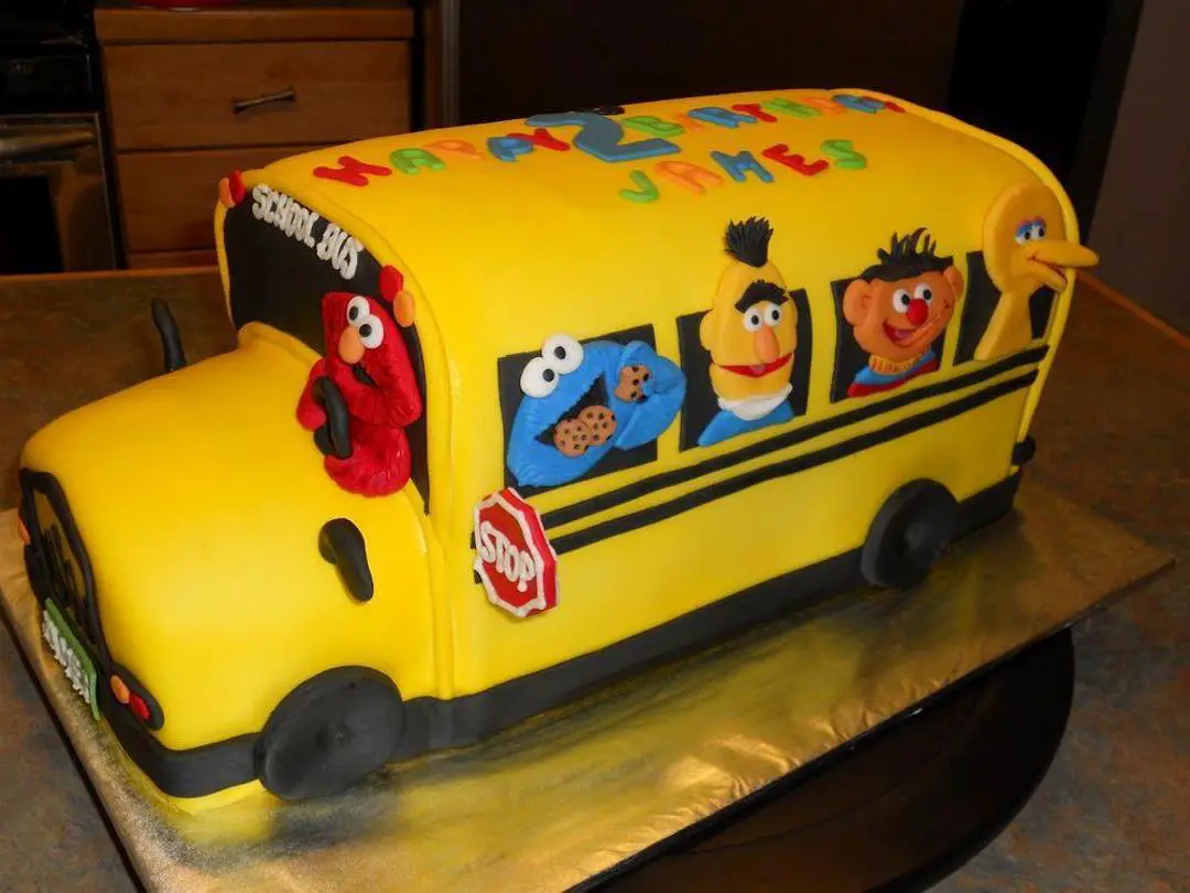 school bus birthday cake