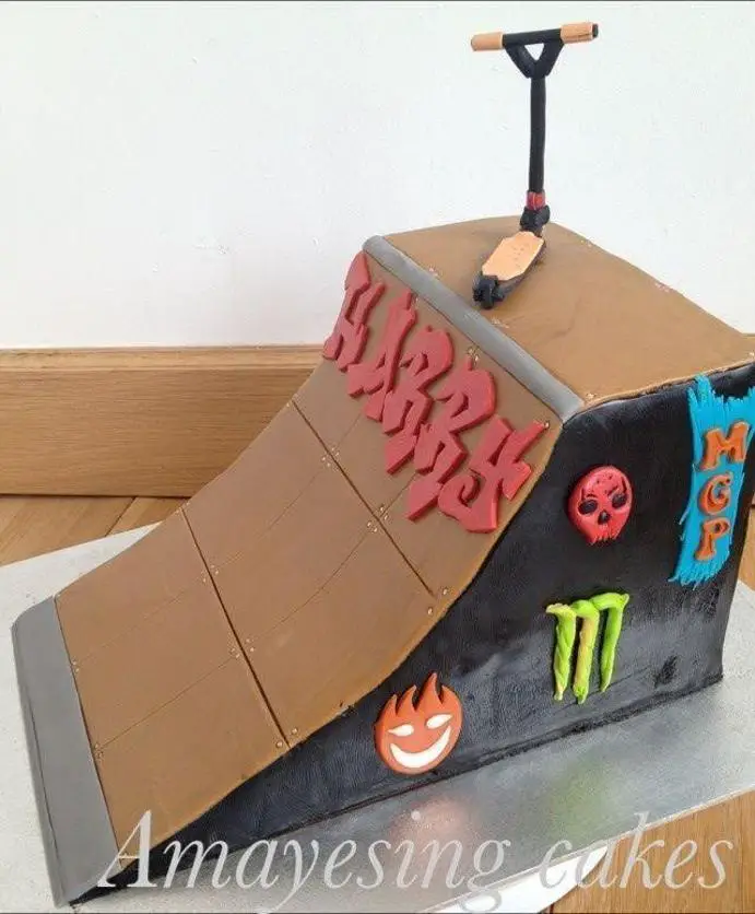 scooter birthday cakes