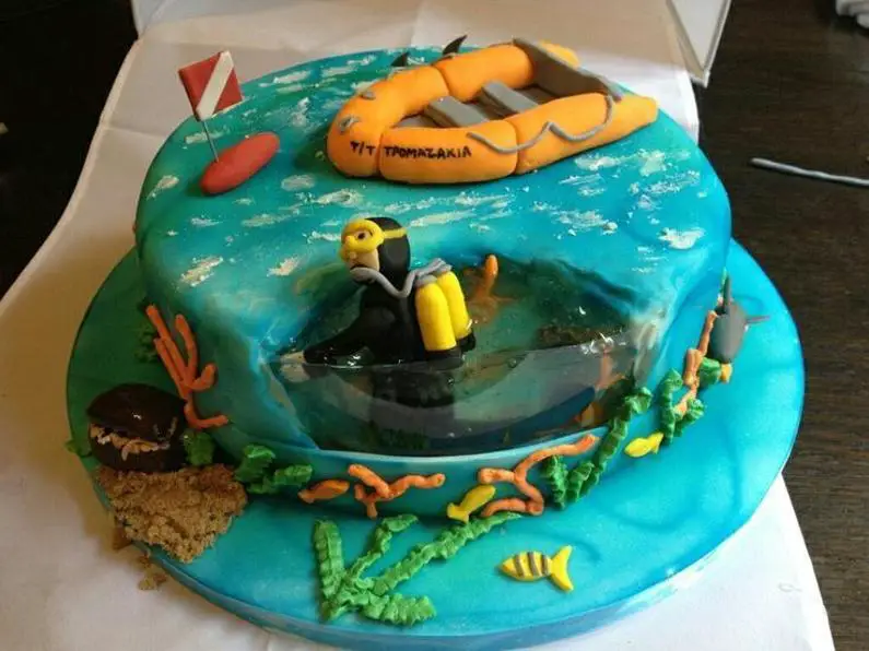scuba diving birthday cakes
