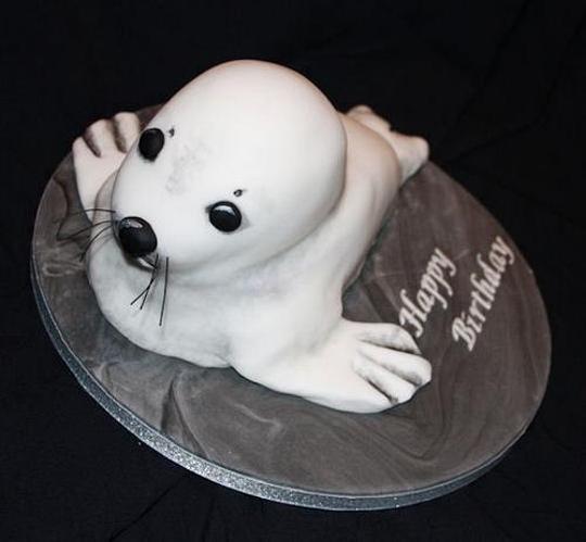 seal birthday cake
