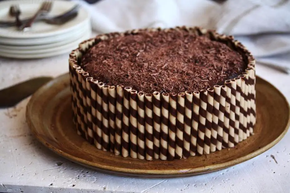 simple chocolate birthday cake