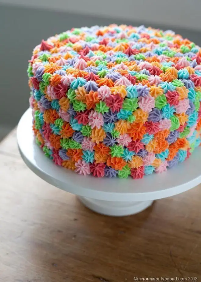 simple pretty birthday cakes
