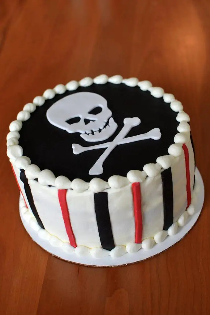 skull and crossbones birthday cake