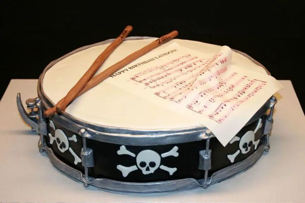 round snare drum birthday cake