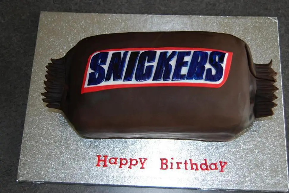 snickers birthday cake