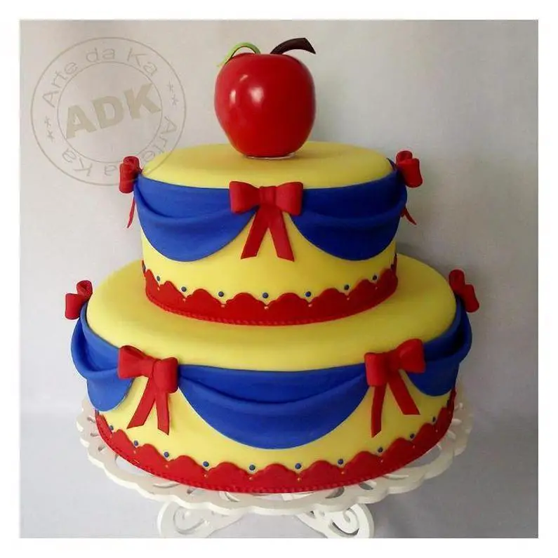 snow white birthday cakes