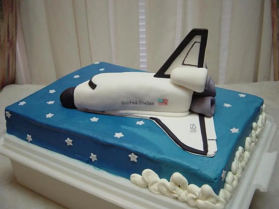 space shuttle birthday cake