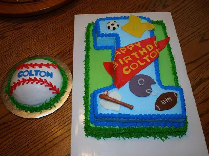 sporty birthday cakes