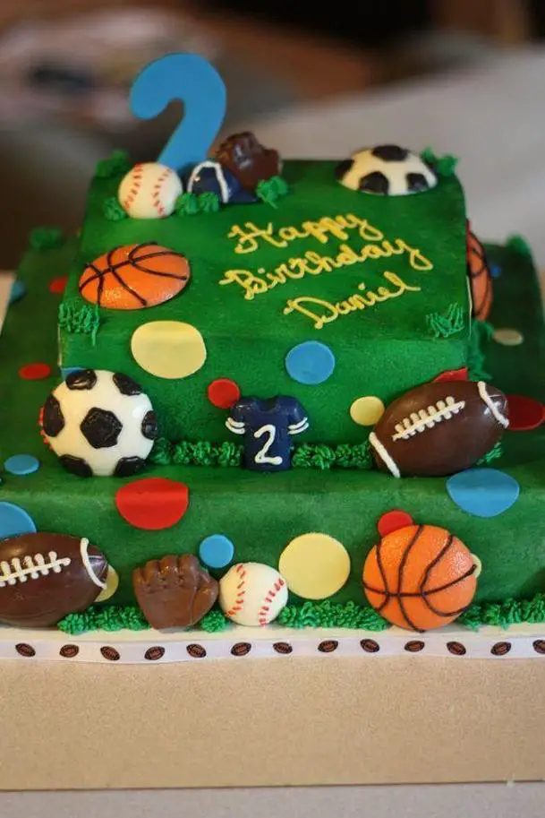 sporty birthday cakes