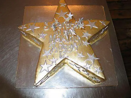 Star shaped birthday cake ideas