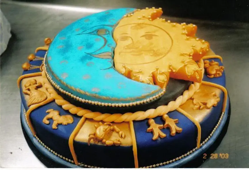 sun and moon birthday cake