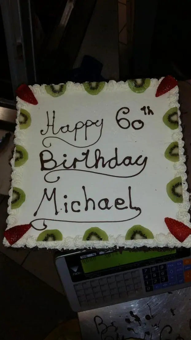 supervalu birthday cakes