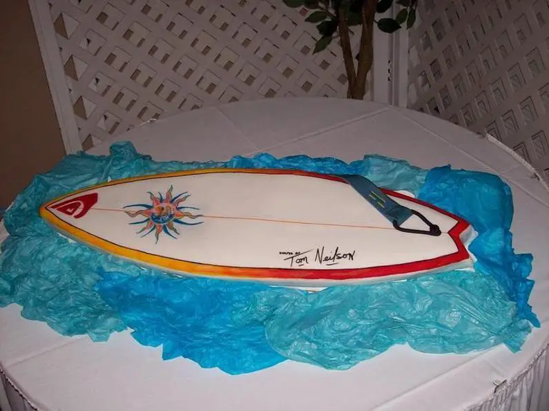 surfboard birthday cake