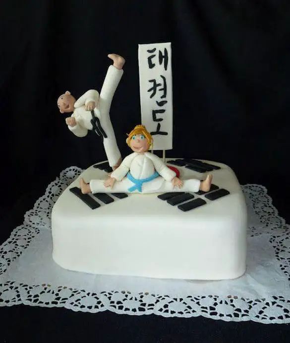 taekwondo birthday cake