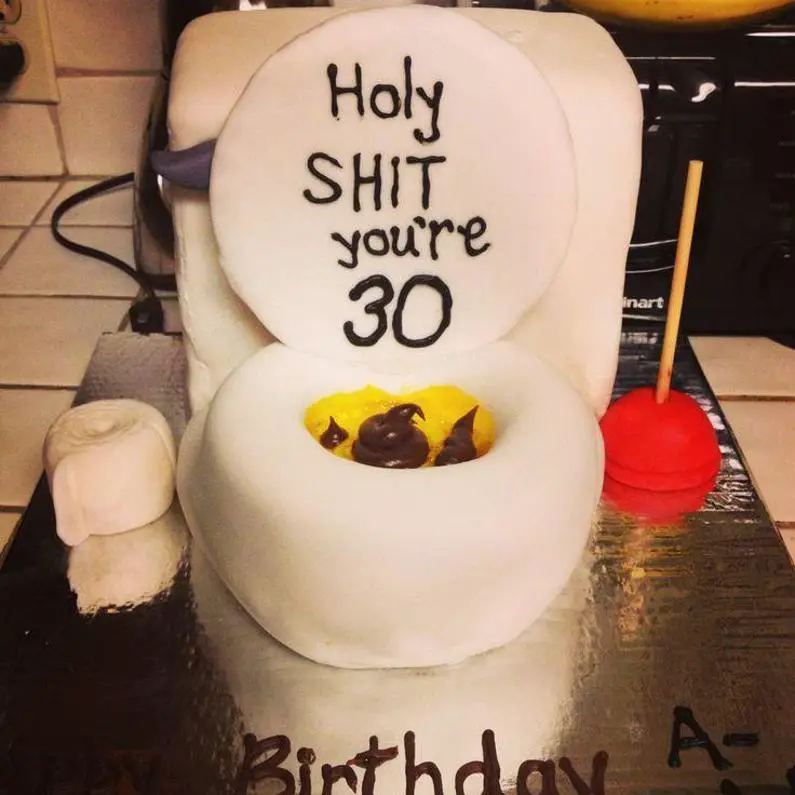 thirty birthday cakes