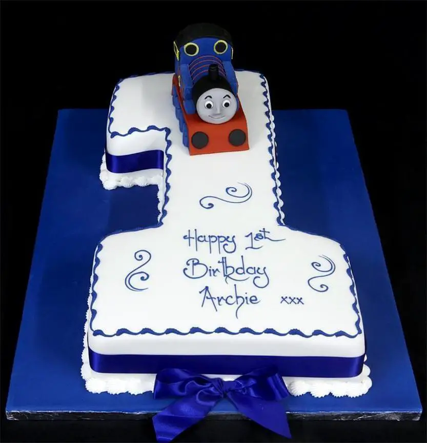 thomas 1st birthday cakes