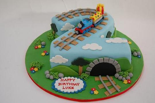 thomas the tank birthday cake