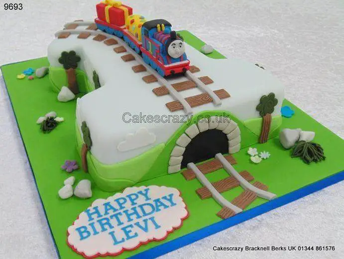thomas the tank engine 1st birthday cake