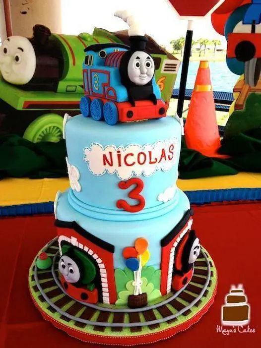 thomas the train 1st birthday cake